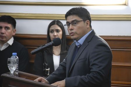 Vidal instó a trabajar con responsabilidad y compromiso para revertir la situación de la salud en Santa Cruz