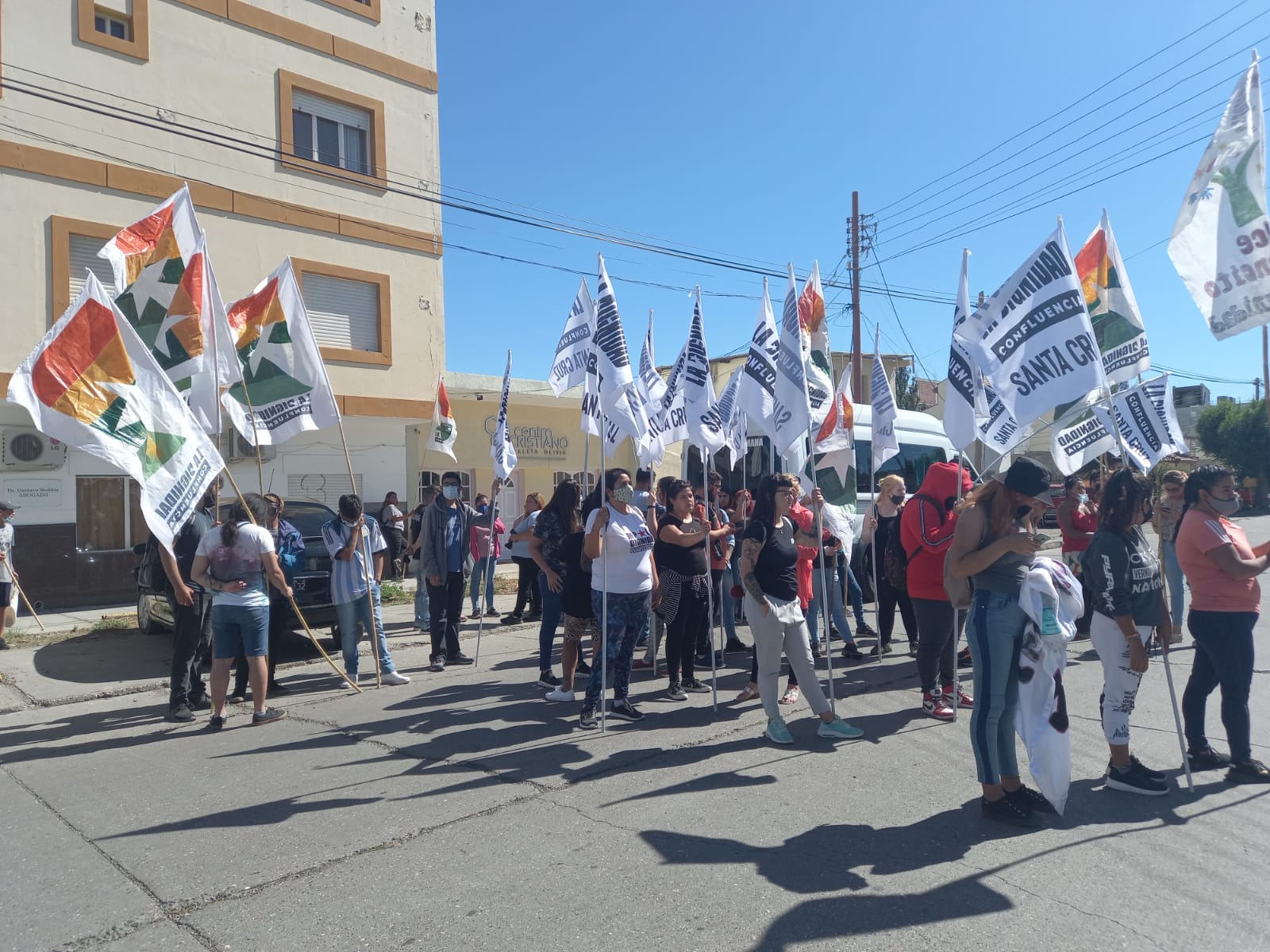 Crio. José Britos: “En Caleta Olivia están en un 90% con medidas de fuerza”