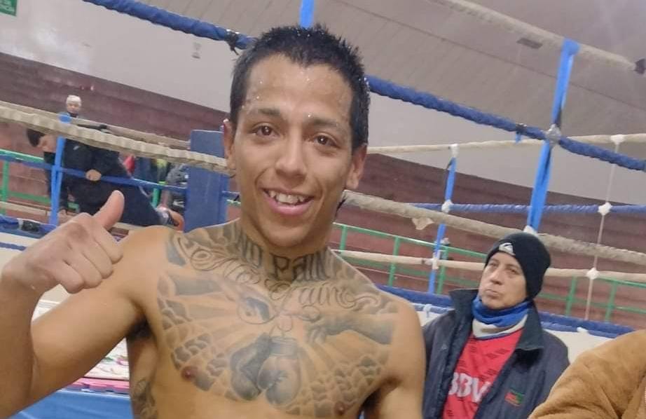 Debut triunfal de Maximiliano Noria en el profesionalismo 