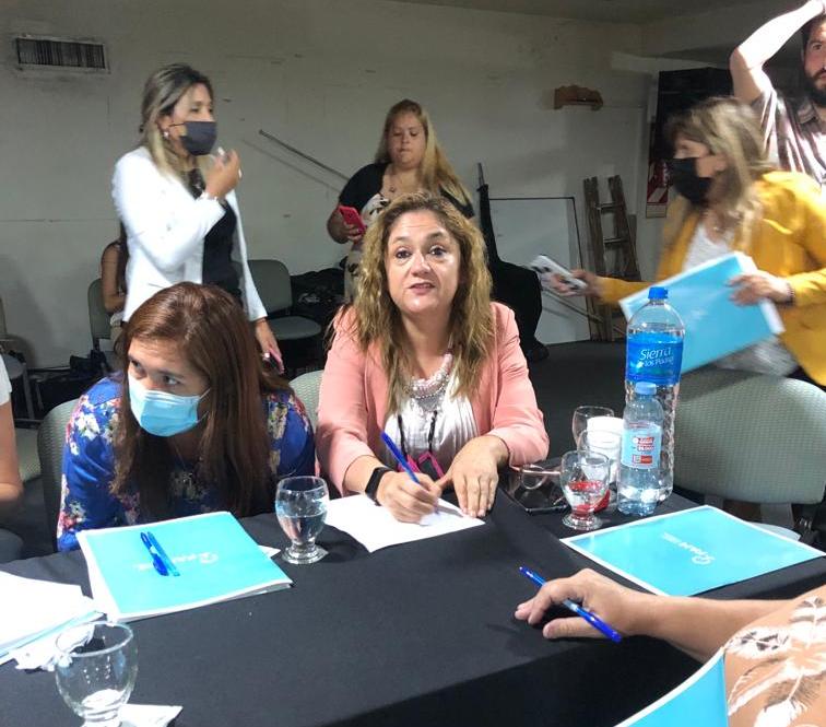 El guanaco en Santa Cruz: entre el desafío ambiental y su potencial nutricional