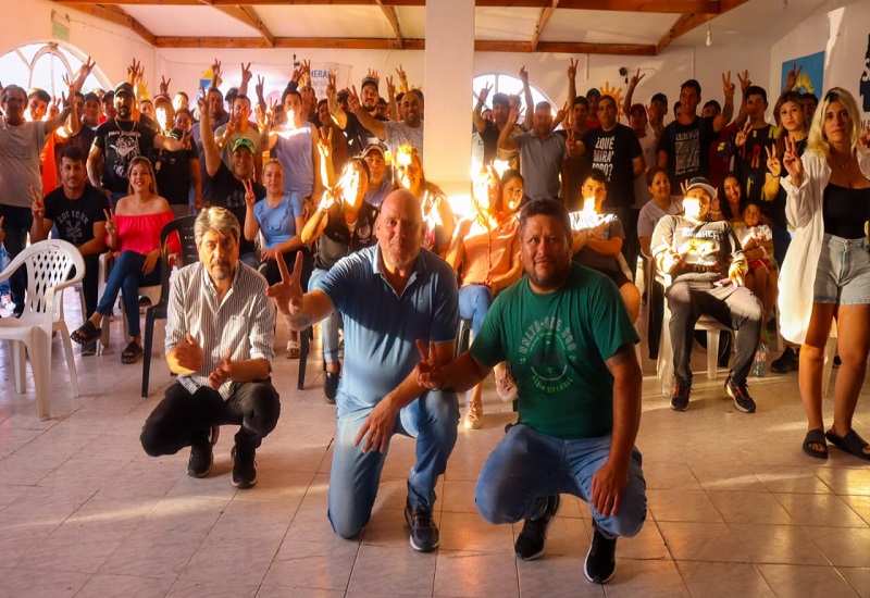 “La Vendimia 2026” continuó con degustaciones, emprendedores y espectáculos artísticos