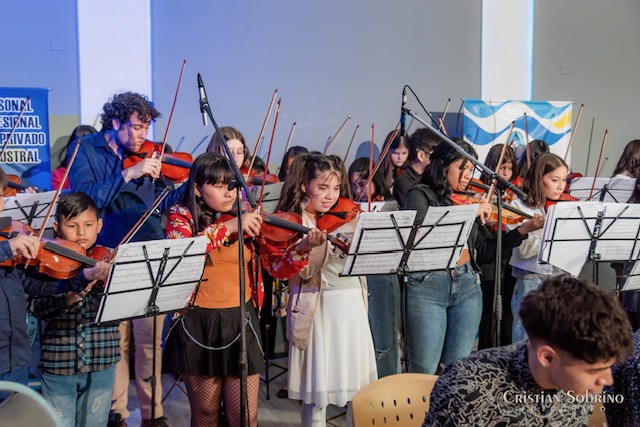 Se abre convocatoria para participar en la Orquesta Típica del año lectivo 2024 