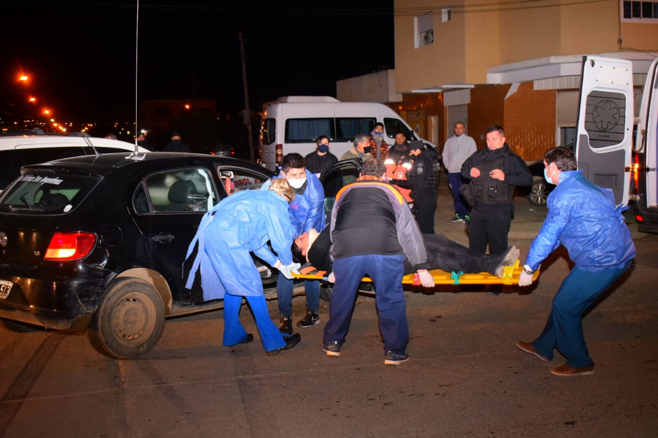 Fuerte choque vehicular en B° General Paz