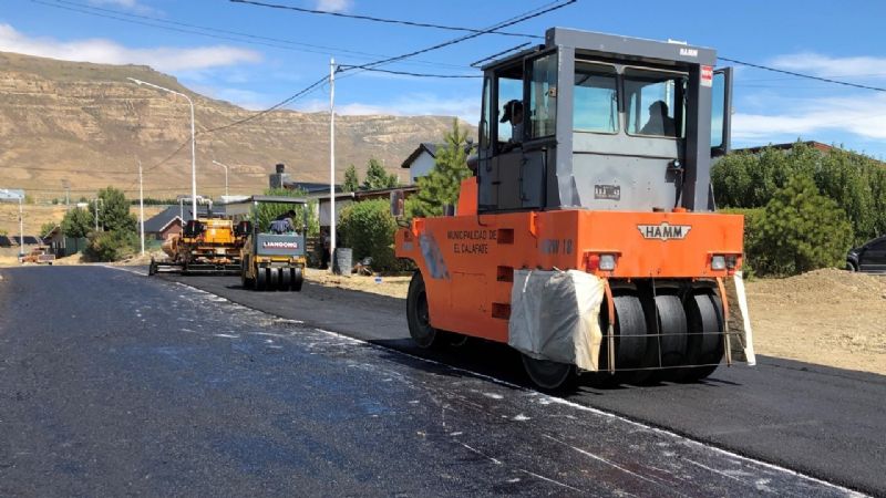 El Calafate: Avanza la obra de las 100 cuadras de asfalto