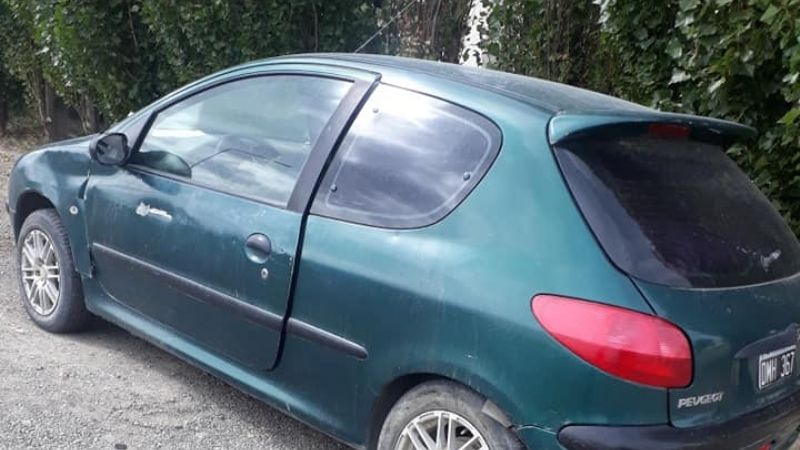 Río Gallegos: se quedó sin trabajo, vive en su auto y pide ayuda para salir adelante