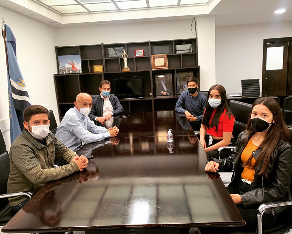 Cotillo está de acuerdo con el acto presencial de quinto año y armarían un protocolo para hacerlos en el estadio municipal