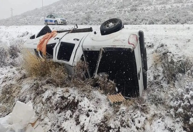 Dos hombres volcaron en Ruta 26, camino a Comodoro