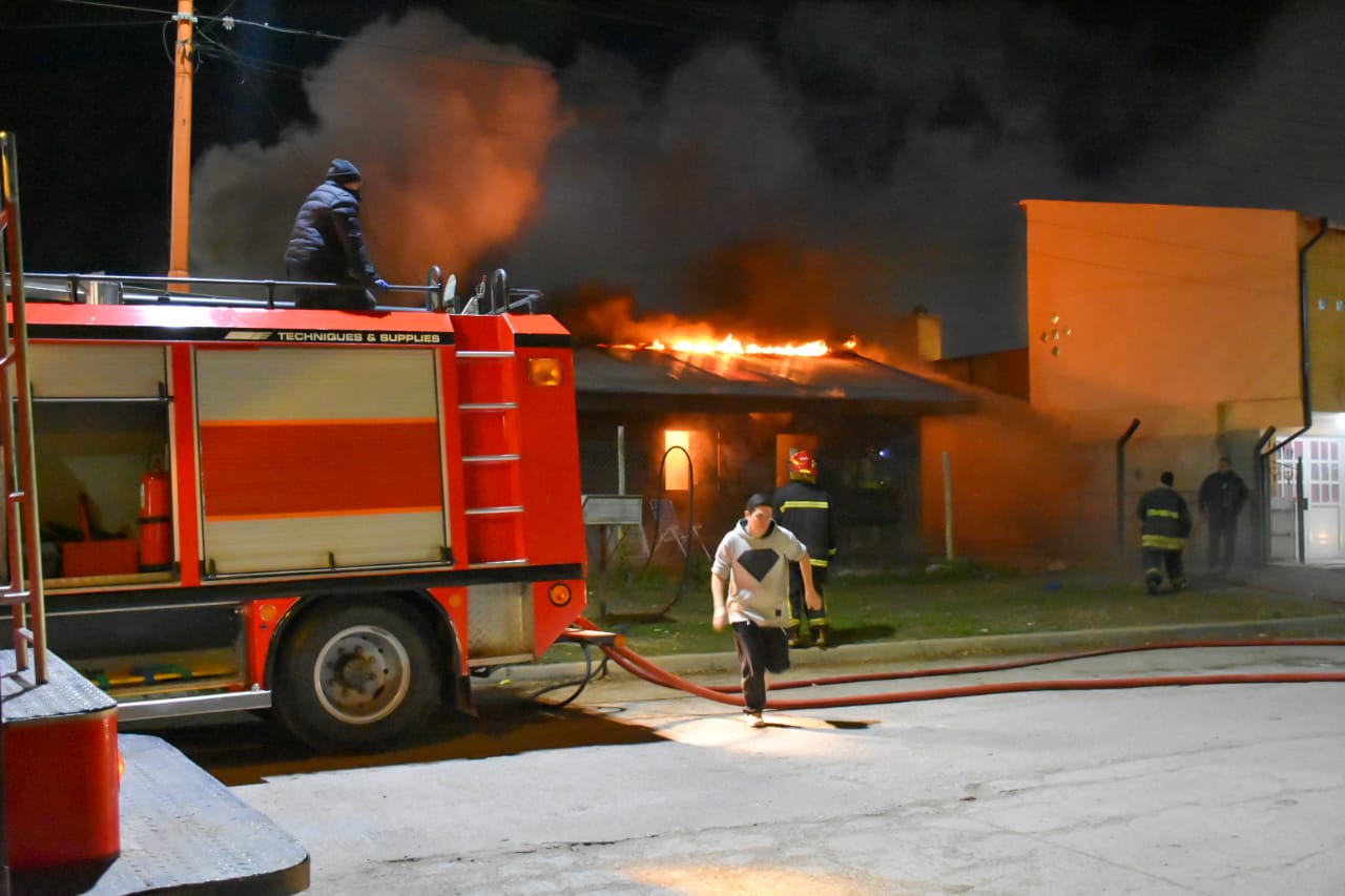  El Municipio comenzó la entrega de leña para familias vulnerables