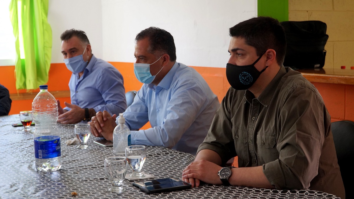 Los COE Zona Norte acordaron agilizar el tránsito de los trabajadores petroleros