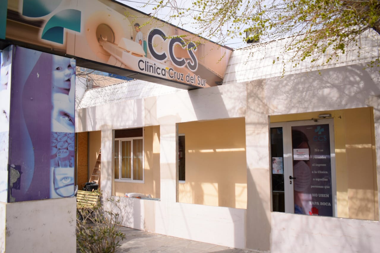 Una trabajadora administrativa de Clinica ¨Cruz del Sur