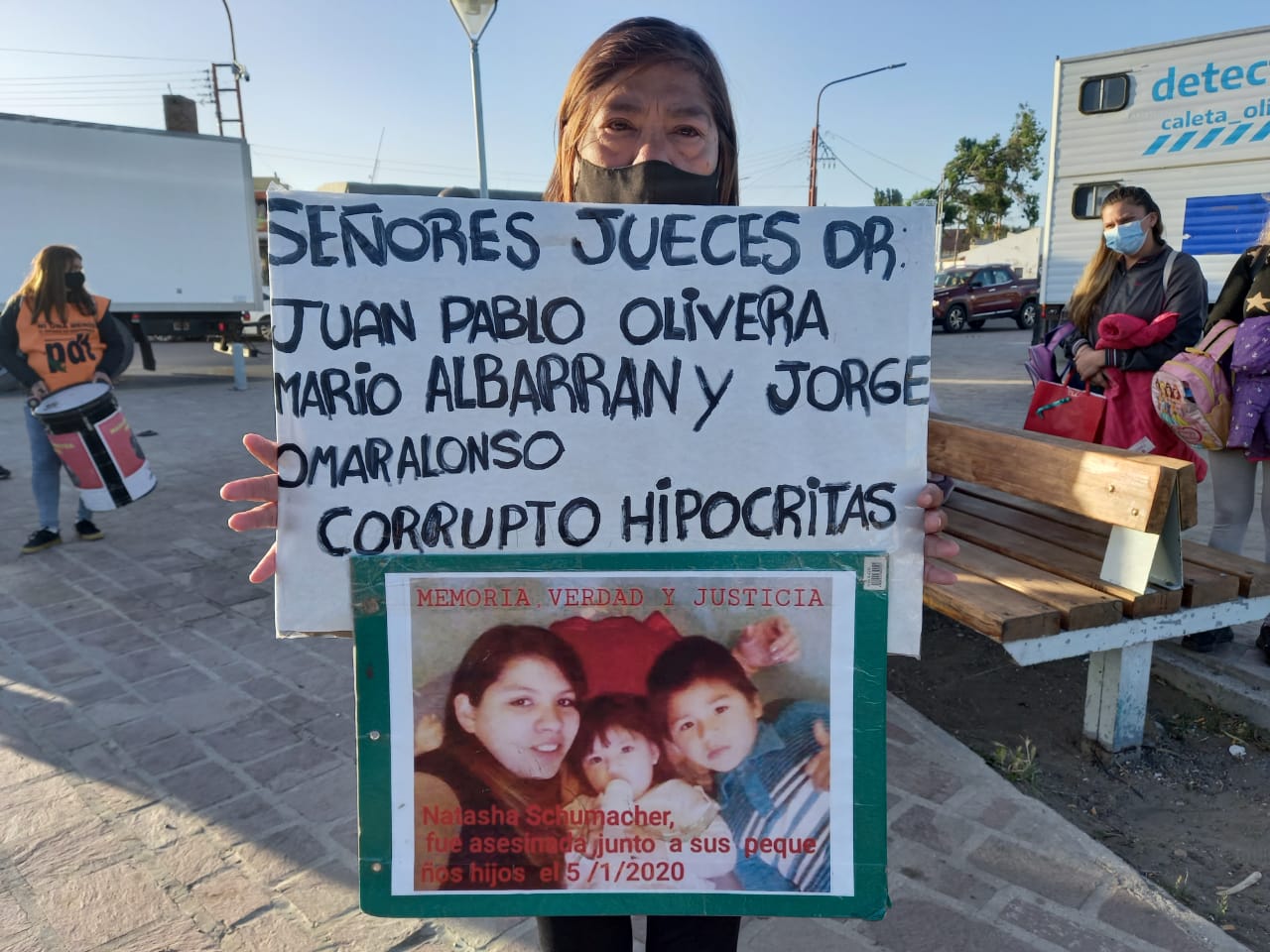 “Hay familias que deben elegir entre comer o pagar los servicios”: Aparicio pidió suspender los cortes de luz y gas durante el invierno