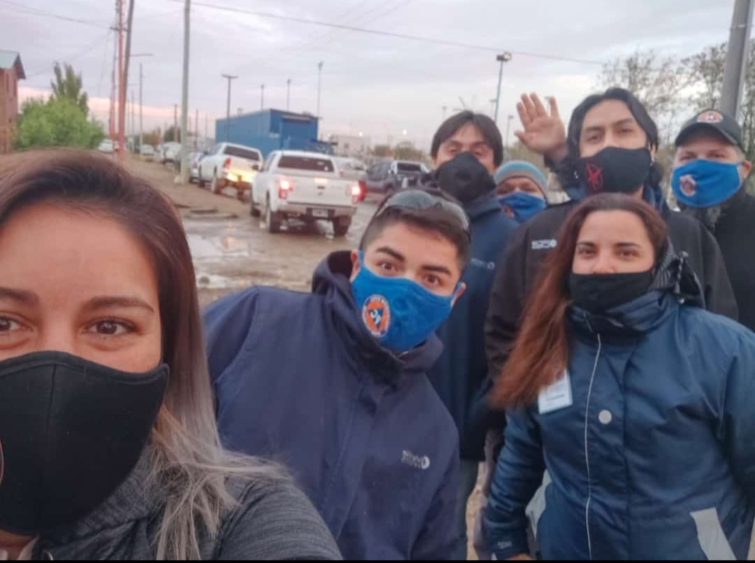 En Pico Truncado el personal de Protección Civil recibió la vacuna contra el Covid - 19