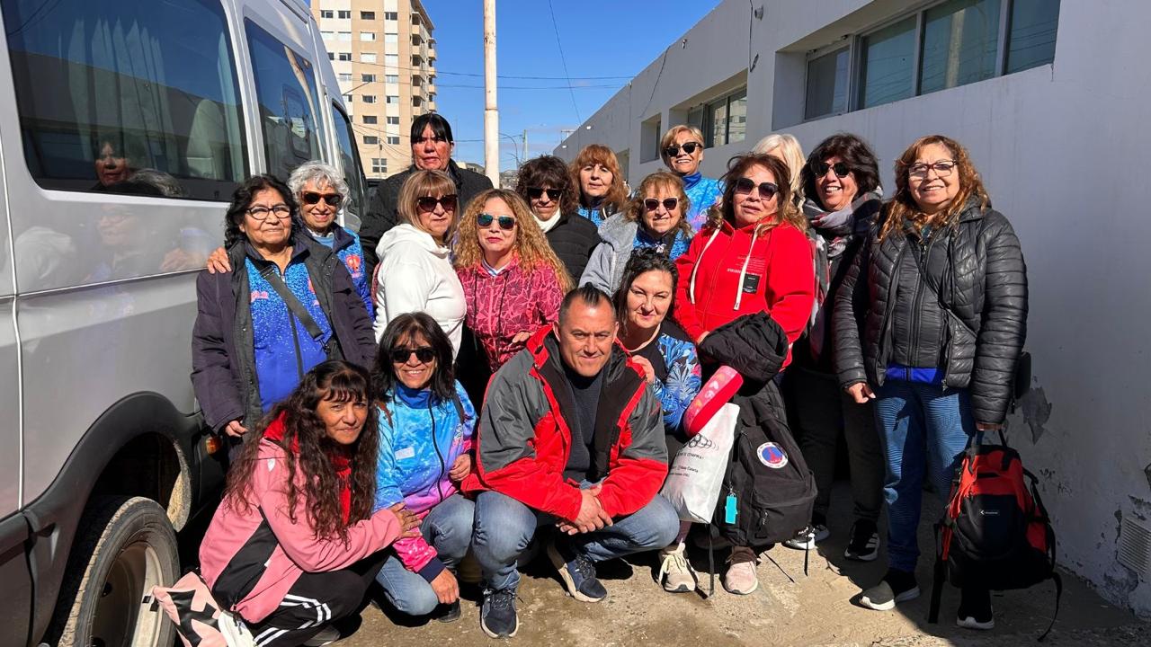 Adultos mayores de Caleta Olivia participarán del “Abuelazo Patagónico” en Dolavon,Chubut