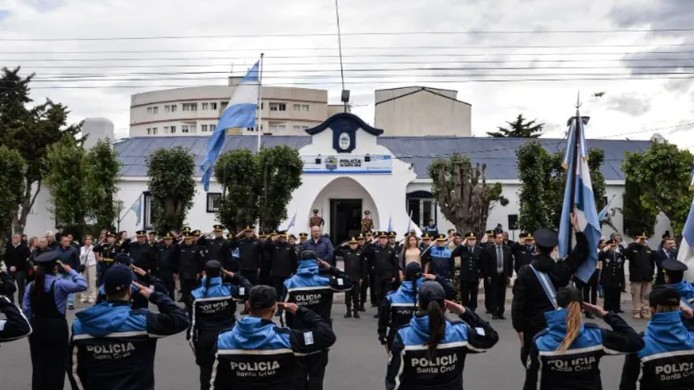 Extraño reclamo policial ente el llamado a paritaria y la creación del item operatividad en el salario policial