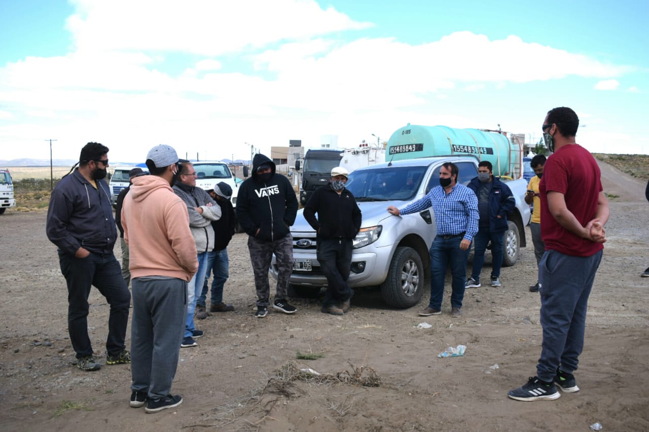 Agua: Naves abrió convocatoria para 3 camiones aguateros que deberán cubrir la necesidad de la ciudad