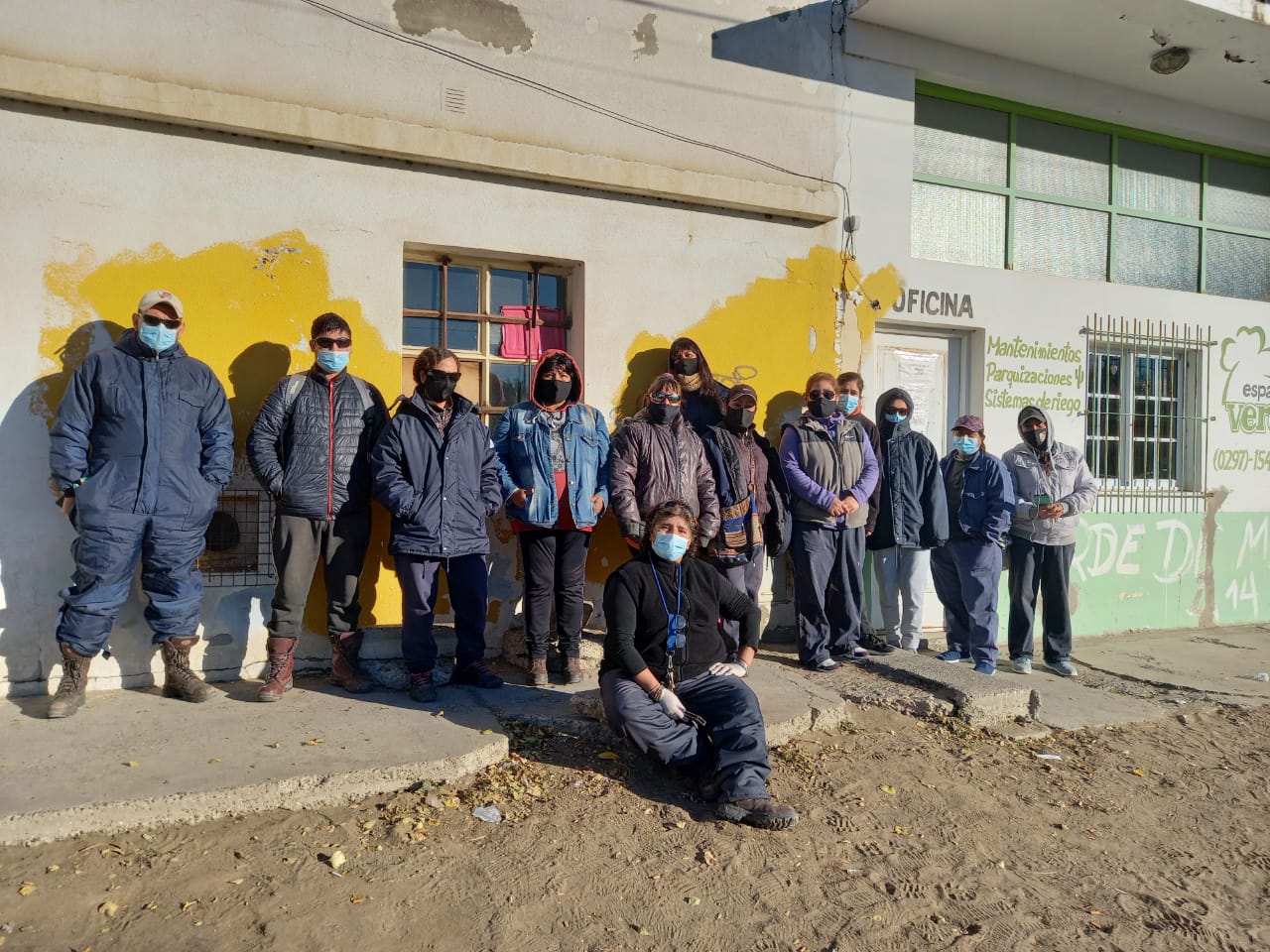 Seguirá el paro en Espacios Verdes, hasta que les entreguen indumentaria