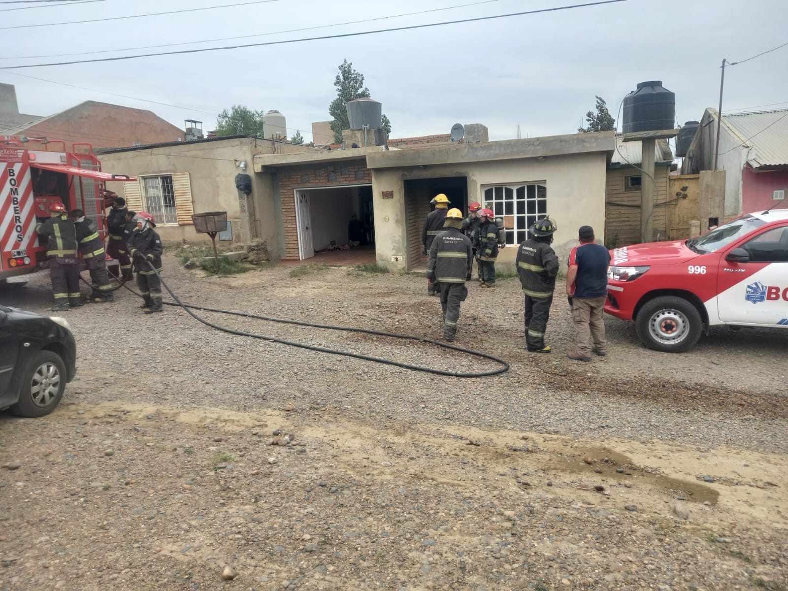 Incendio en barrio Ceferino: la familia logró salir a tiempo 