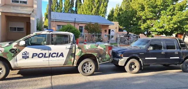 Operativo policial en Perito Moreno: secuestro de municiones y detención por amenazas