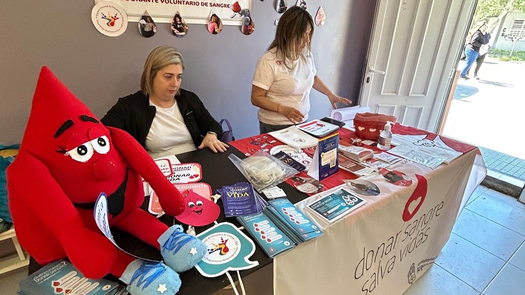 El Hospital Regional Río Gallegos en la carrera atlética “La Bancaria” realizó promoción y prevención de la salud