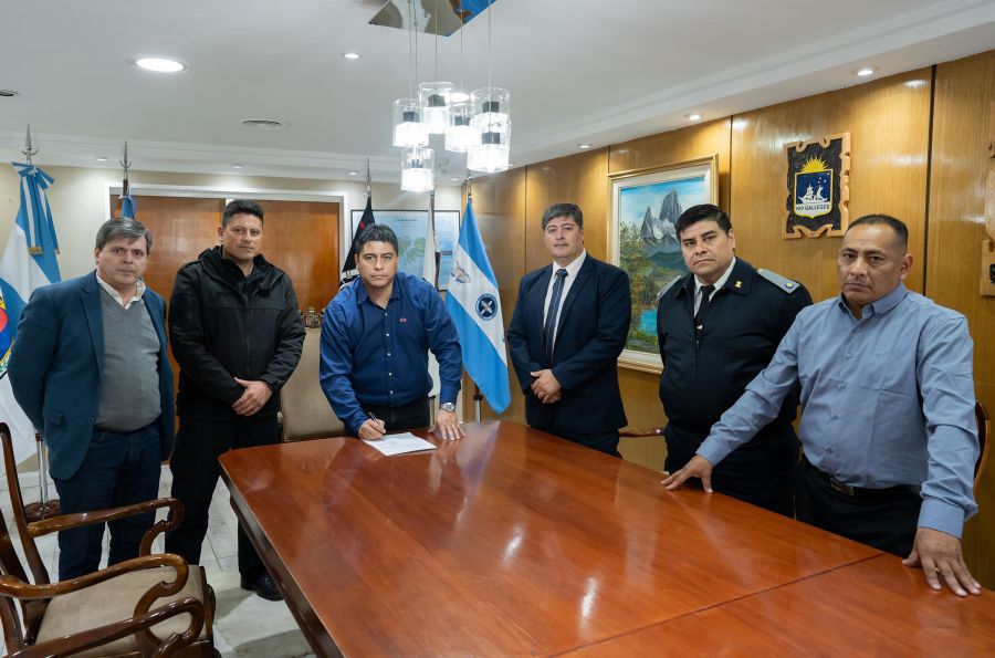 Vidal designó a la cúpula mayor de la Policía de Santa Cruz