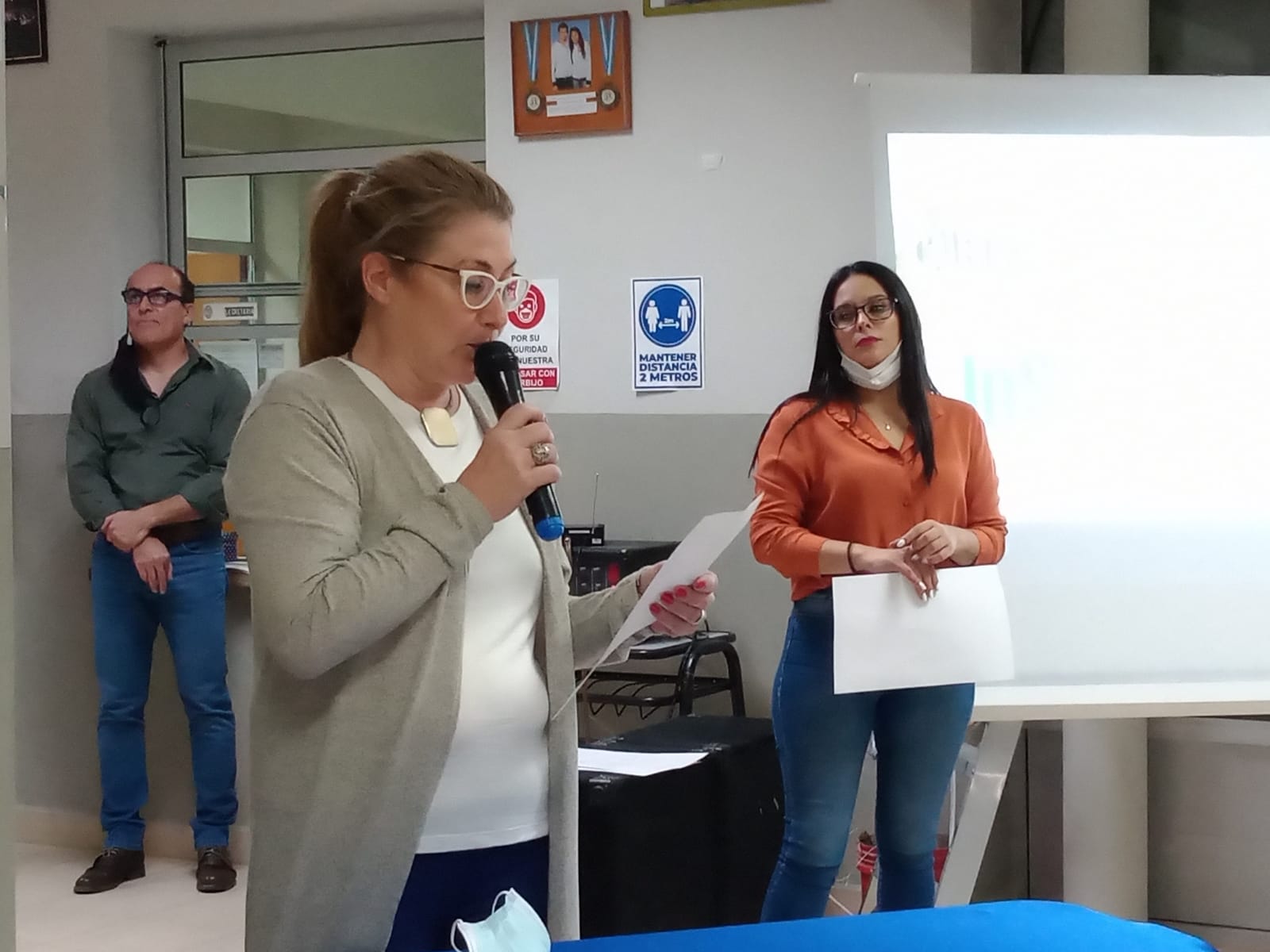 Dio positivo en alcoholemia, circulaba sin patente y terminó detenido