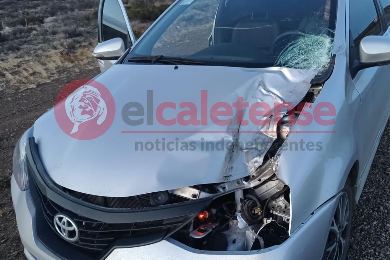 Una trafic sufrió el desprendimiento de una rueda que impactó en un vehículo en plena ruta