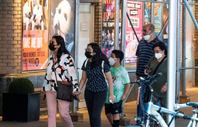 Los gráficos que muestran cómo la variante Delta aumenta en los lugares de baja vacunación en Estados Unidos