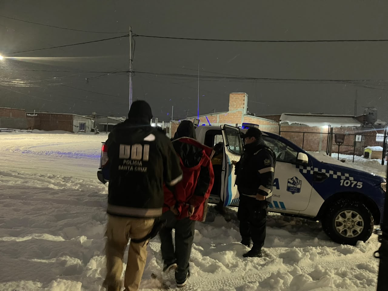 Allanamientos por un robo en Las Heras: secuestraron numerosos elementos y detuvieron a dos hombres
