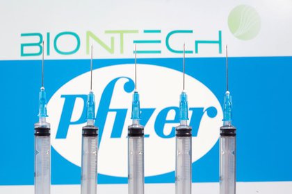 Histórico: El Reino Unido autorizó la vacuna de Pfizer y BioNTech contra el COVID-19 y comienzan a vacunar