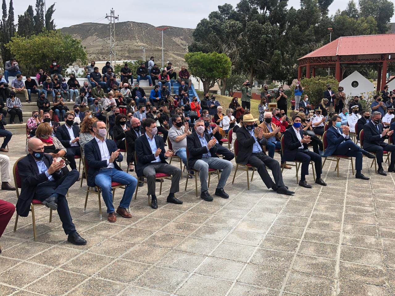 113 años del petróleo: Autoridades santacruceñas asistieron al acto en Comodoro