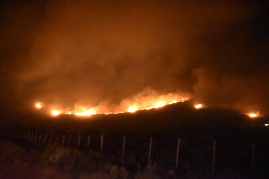 Miembros del Sindicato del Petróleo fueron al área del incendio y hay temor por el viento 