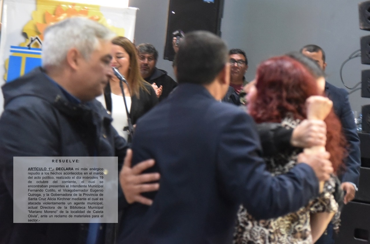 Bazán propone un enérgico repudio al maltrato recibido por la directora de la biblioteca municipal