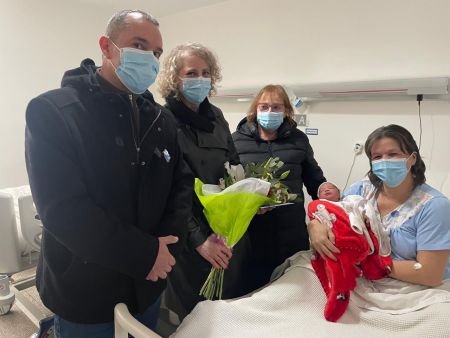 Autoridades Provinciales visitaron a Noah en el Hospital de Río Gallegos: el séptimo hijo de una familia