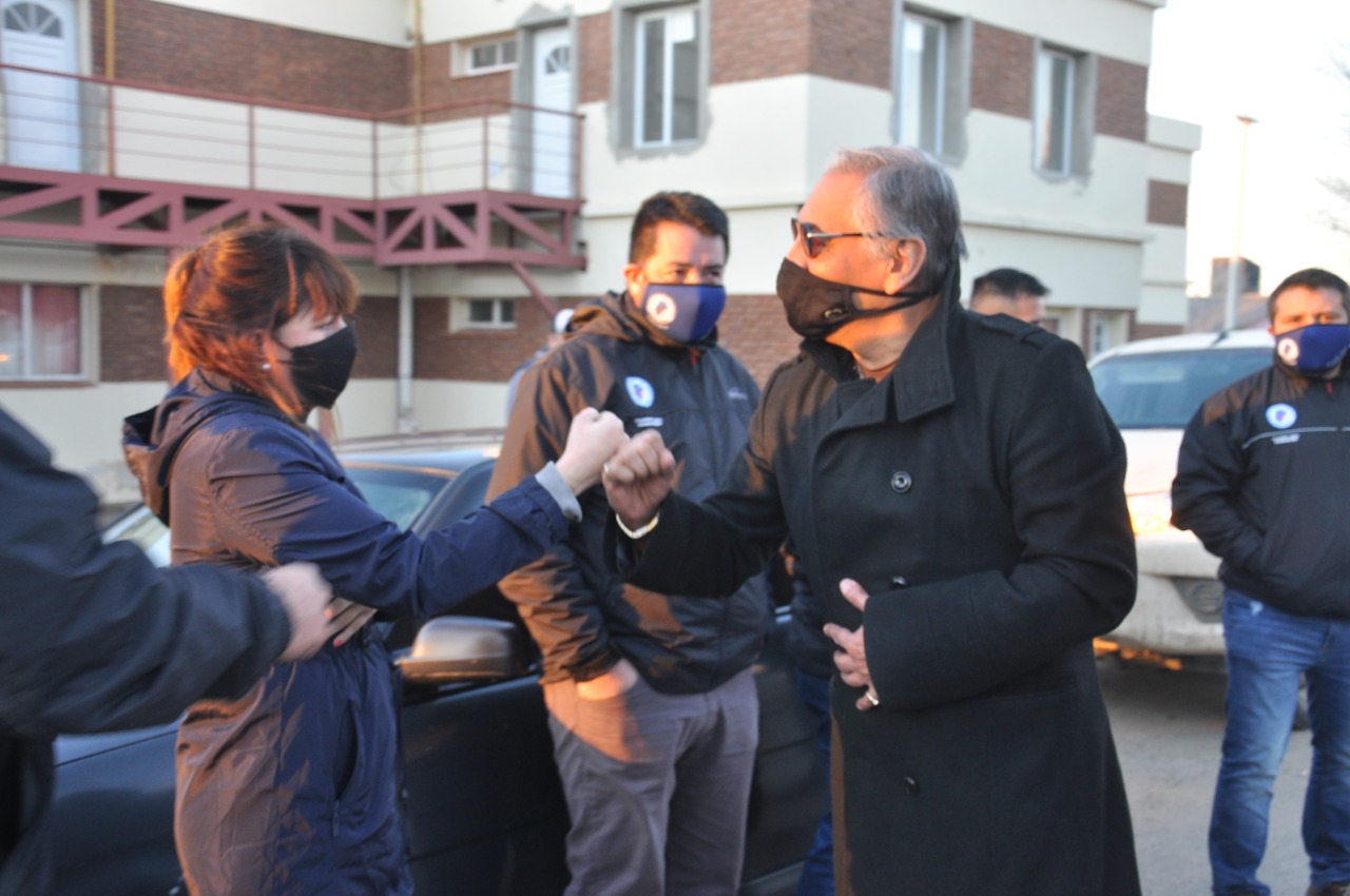 “Hay familias que deben elegir entre comer o pagar los servicios”: Aparicio pidió suspender los cortes de luz y gas durante el invierno
