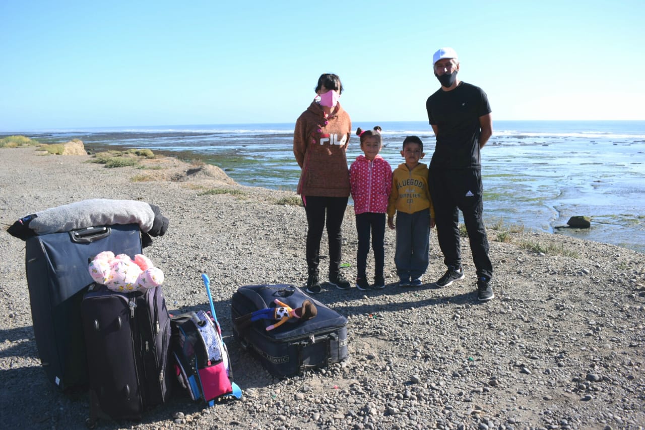 Una familia de Santiago del Estero quedó varada en Caleta Olivia y necesita volver a sus pagos