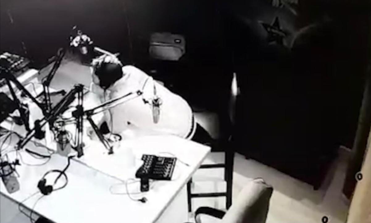 Payaso caletense acusado de robarle a las novias sustrajo una notebook y las cámaras lo delataron