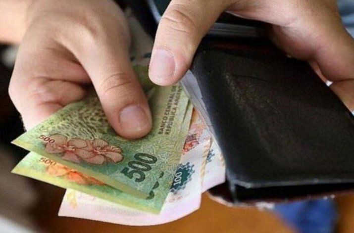 El Gobierno aumentó el salario mínimo: Será en tres etapas