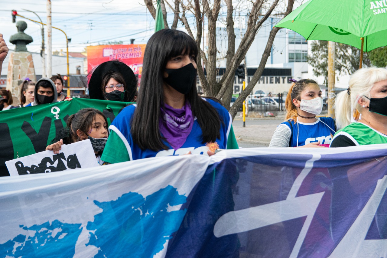 Olga Reinoso hablo por el 6º aniversario de 