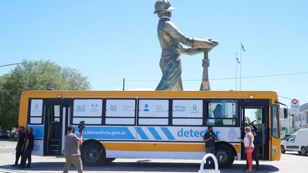 Con pocos testeos rápidos, el Plan DetectAr volverá a trabajar hoy con el colectivo y el tráiler móvil