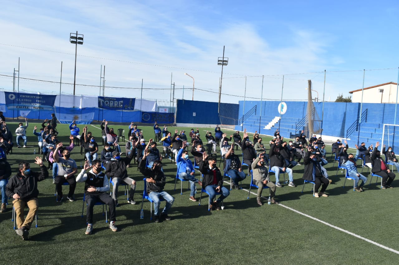El Club Social y Deportivo Camioneros convoca a Asamblea General Extraordinaria