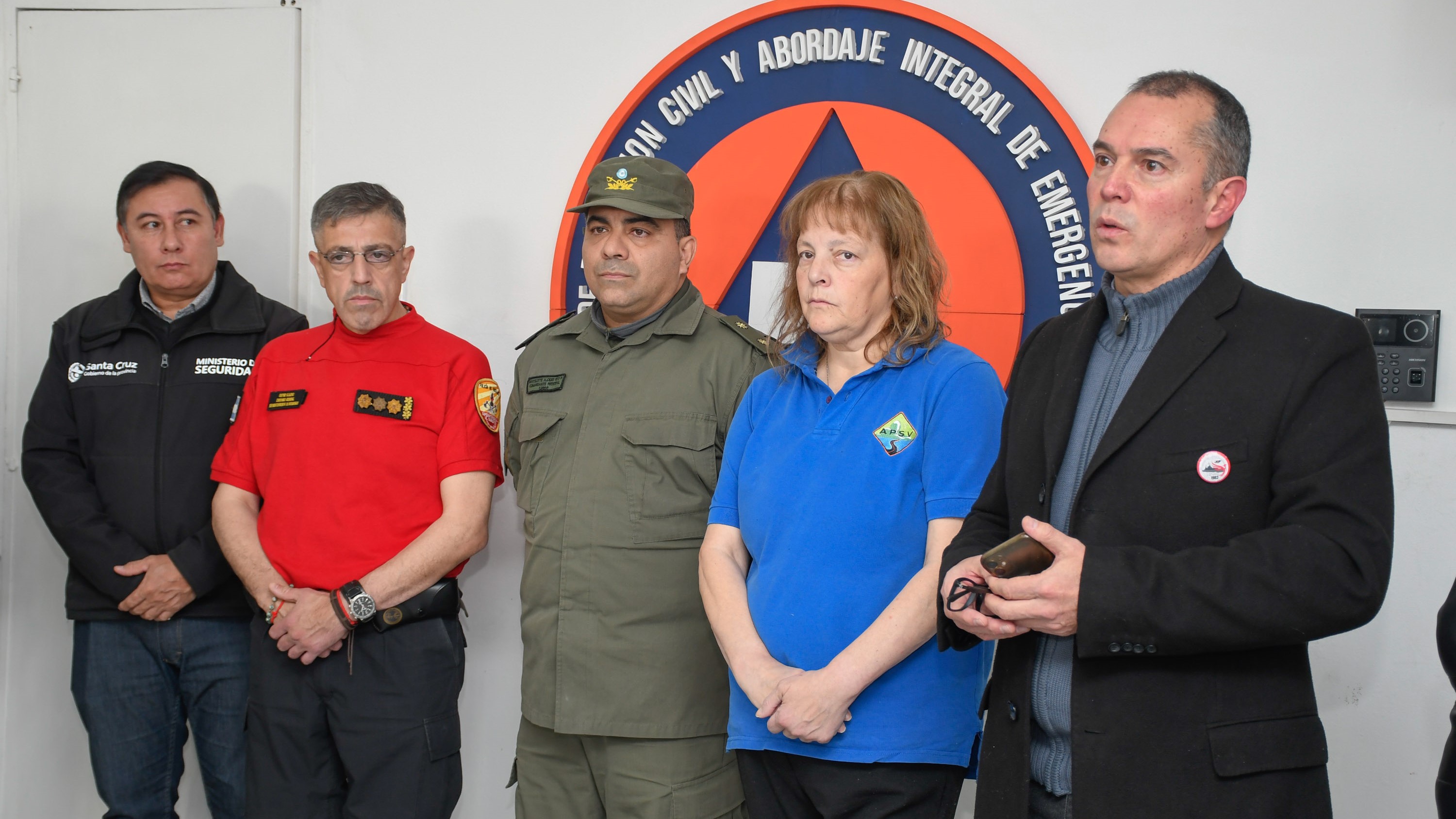 Álvarez: “Pedimos que sigan las informaciones oficiales, la frontera para volver desde Chile sigue abierta hasta las 22 horas”