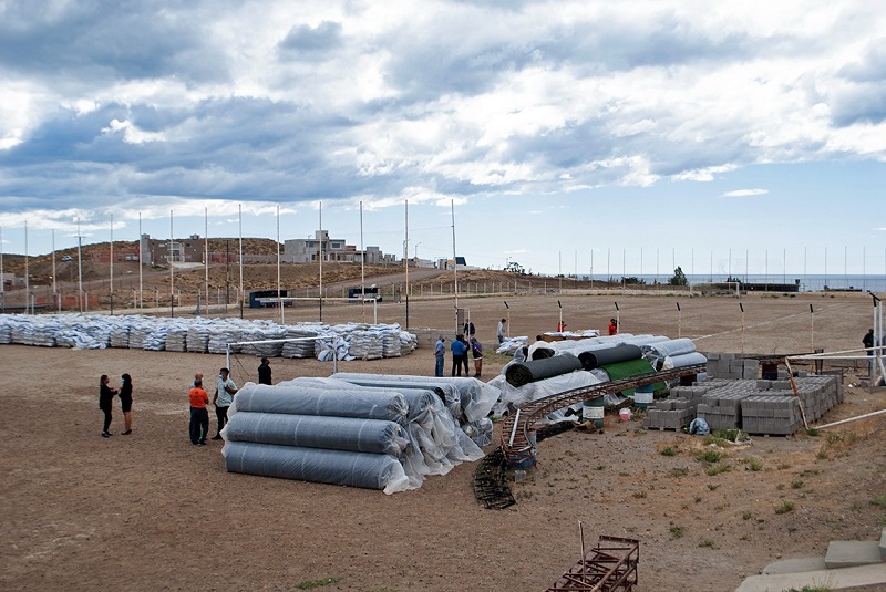 El intendente Cotillo y el ministro Ferreyra inspeccionaron las próximas obras deportivas para Caleta Olivia