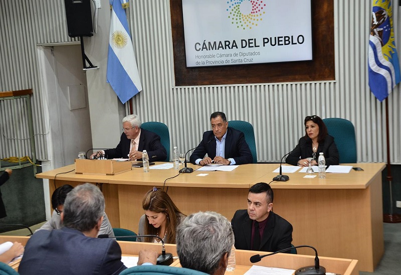 Por resolución de Presidencia suspenden la segunda sesión ordinaria