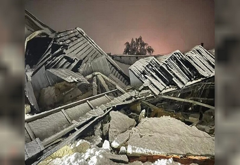 Chubut: Por el peso de la nieve, se derrumbó el Gimnasio Municipal de El Hoyo