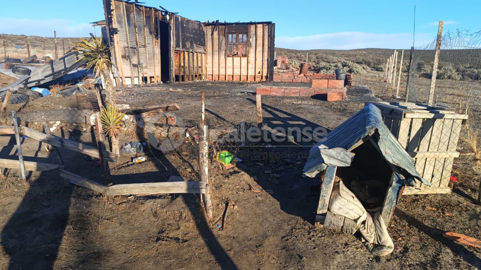 Incendio devasta vivienda en barrio Hípico, familia pide ayuda urgente