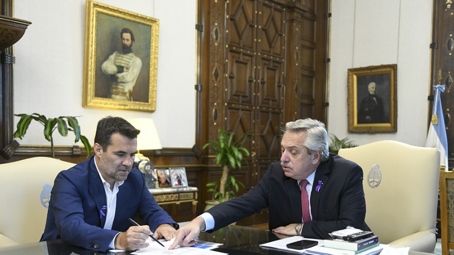 Nacionales: Fernández anunció el inicio del proyecto de construcción del gasoducto Néstor Kirchner