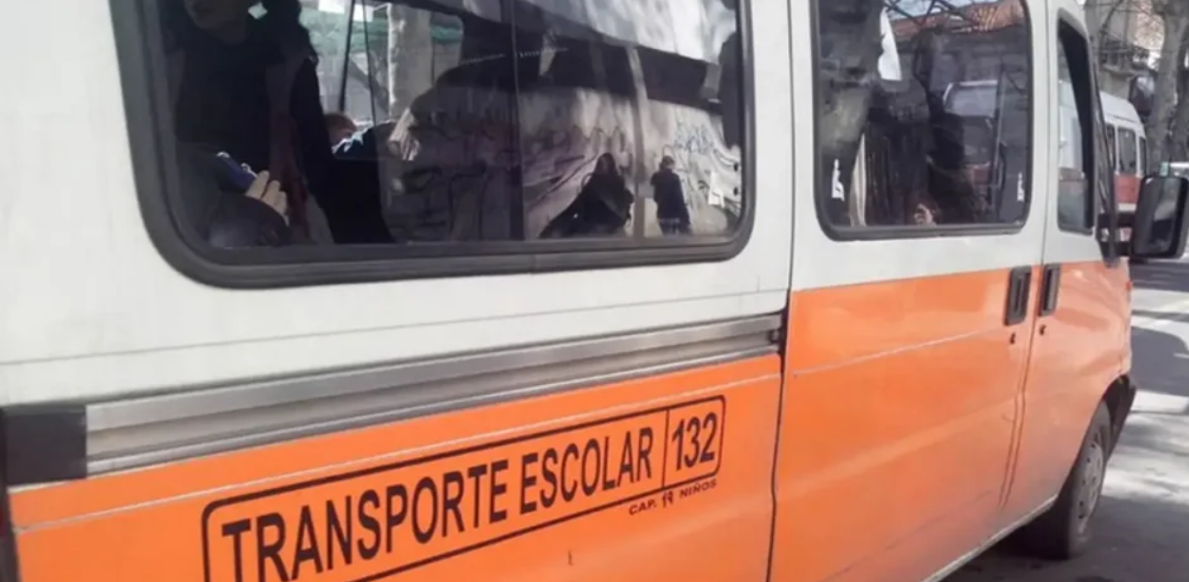 Insólito: un nene de 4 años quedó dos horas encerrado en un transporte escolar porque 