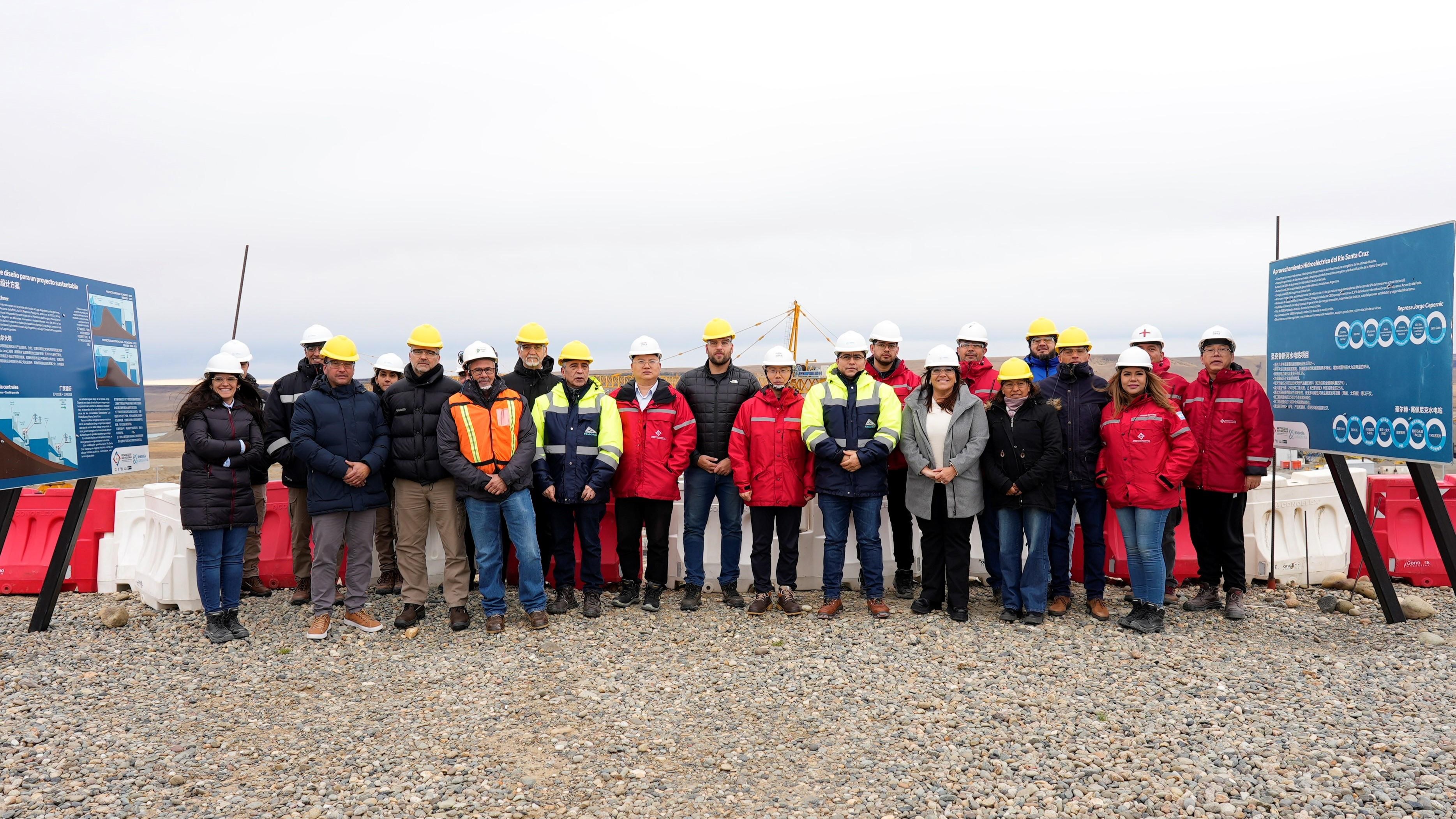 Borquez y su visita a las represas: “La reactivación significa trabajo genuino para nuestra gente”