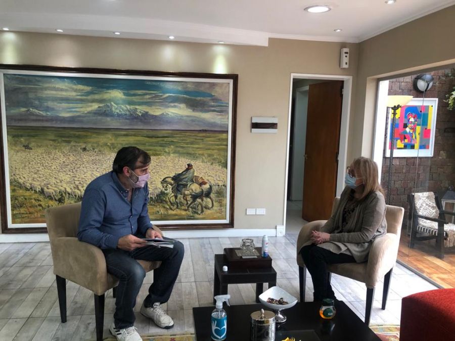 Alicia se reunió con representante del Municipio de Pico Truncado
