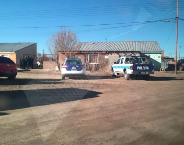 Joven de 20 años fue hallado sin vida en su vivienda